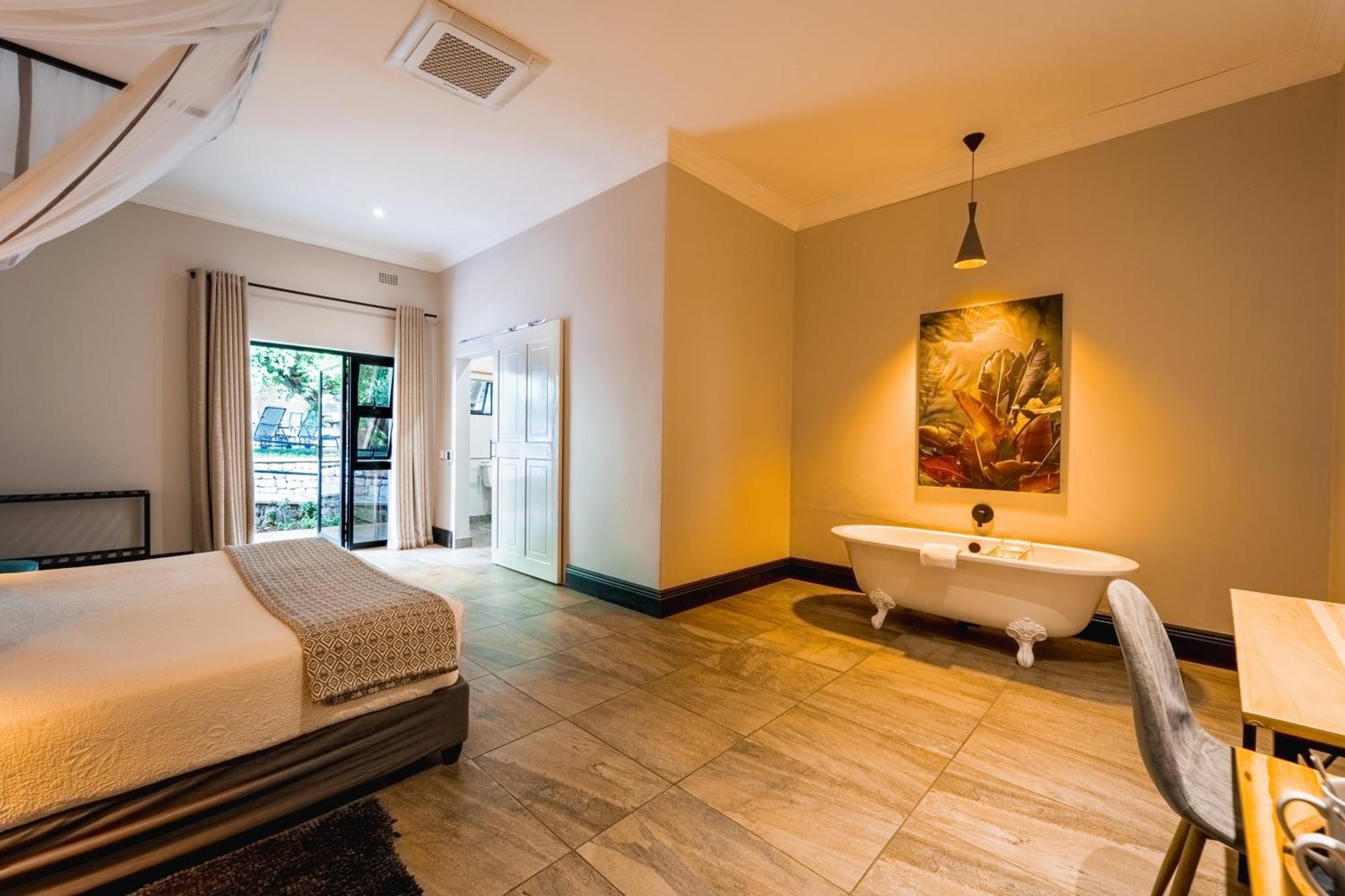Nkosi Guest Lodge Victoria Falls Exterior photo